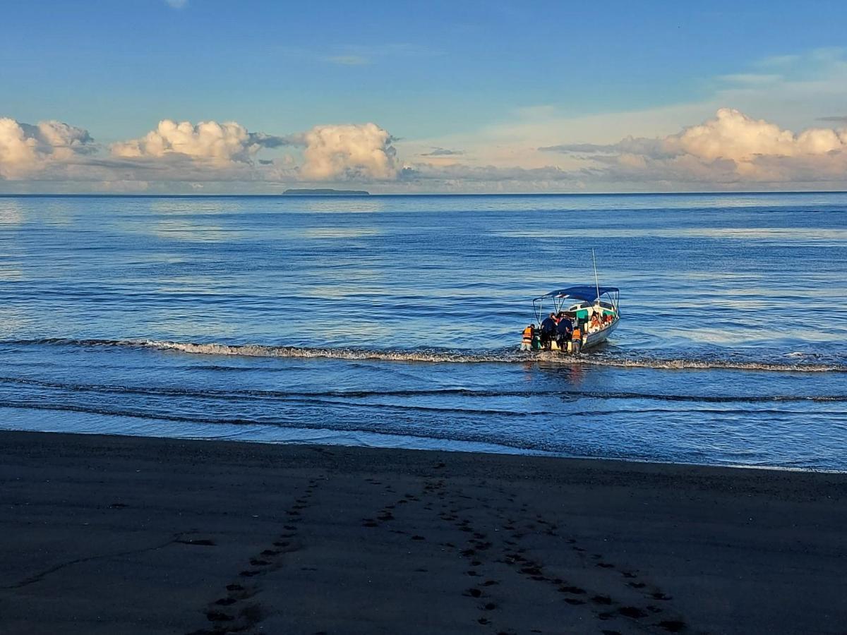 Hotel Gitana Corcovado, Y Tour Operador Drakes Bay エクステリア 写真